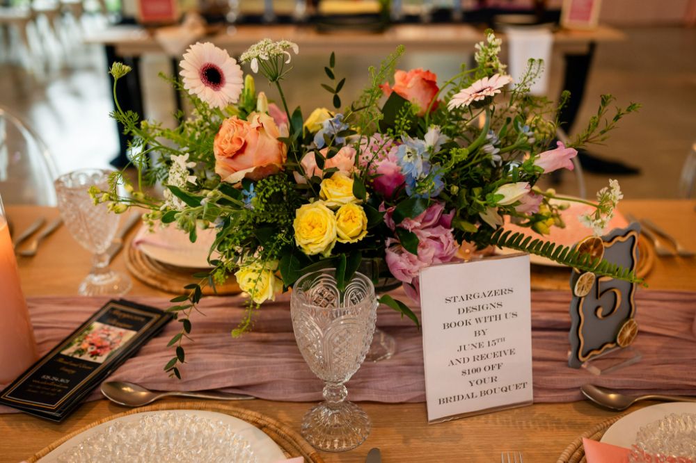 Reception table setting