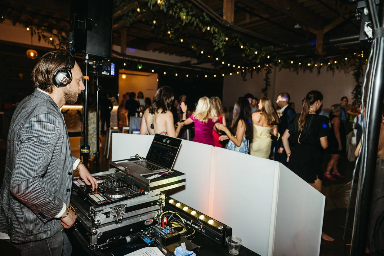 SuviJoe-Wedding-799-1238×826-1.webp SuviJoe-Wedding-799-1238x826-1.webp